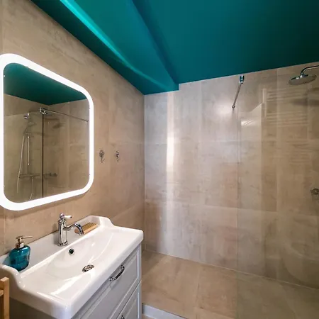 Appartement Blue Shadow - Moxa - New Building Bucarest