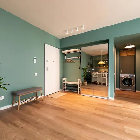 Blue Shadow - Moxa - New Building Bukareszt