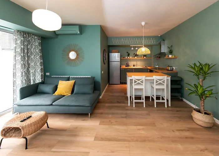 Blue Shadow - Moxa - New Building Bucureşti